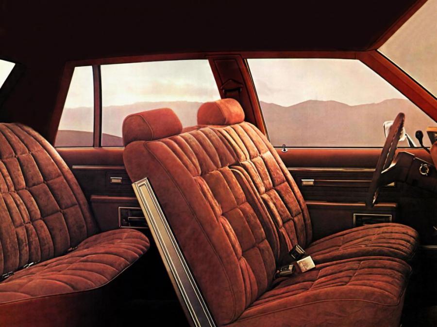  Chevrolet Caprice Classic 1977 года  (фото 12 из 12)
